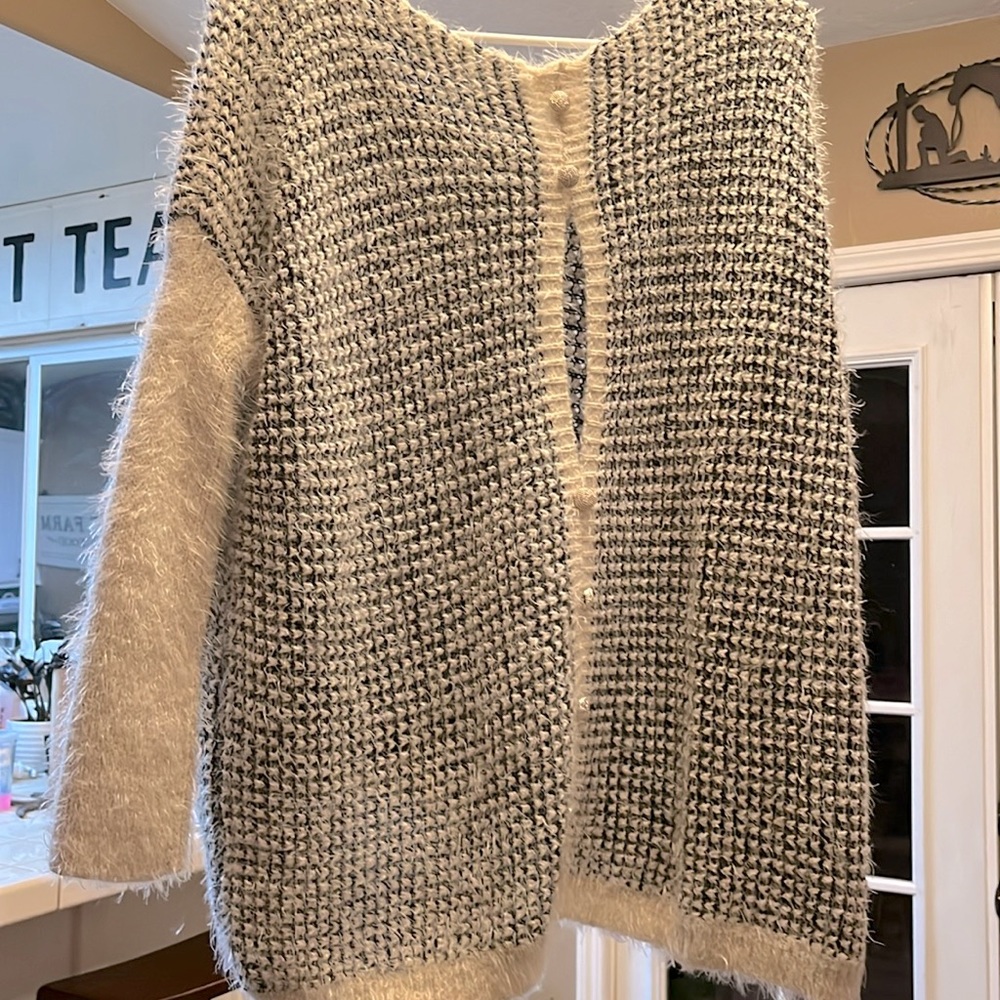 Women’s knitted sweater